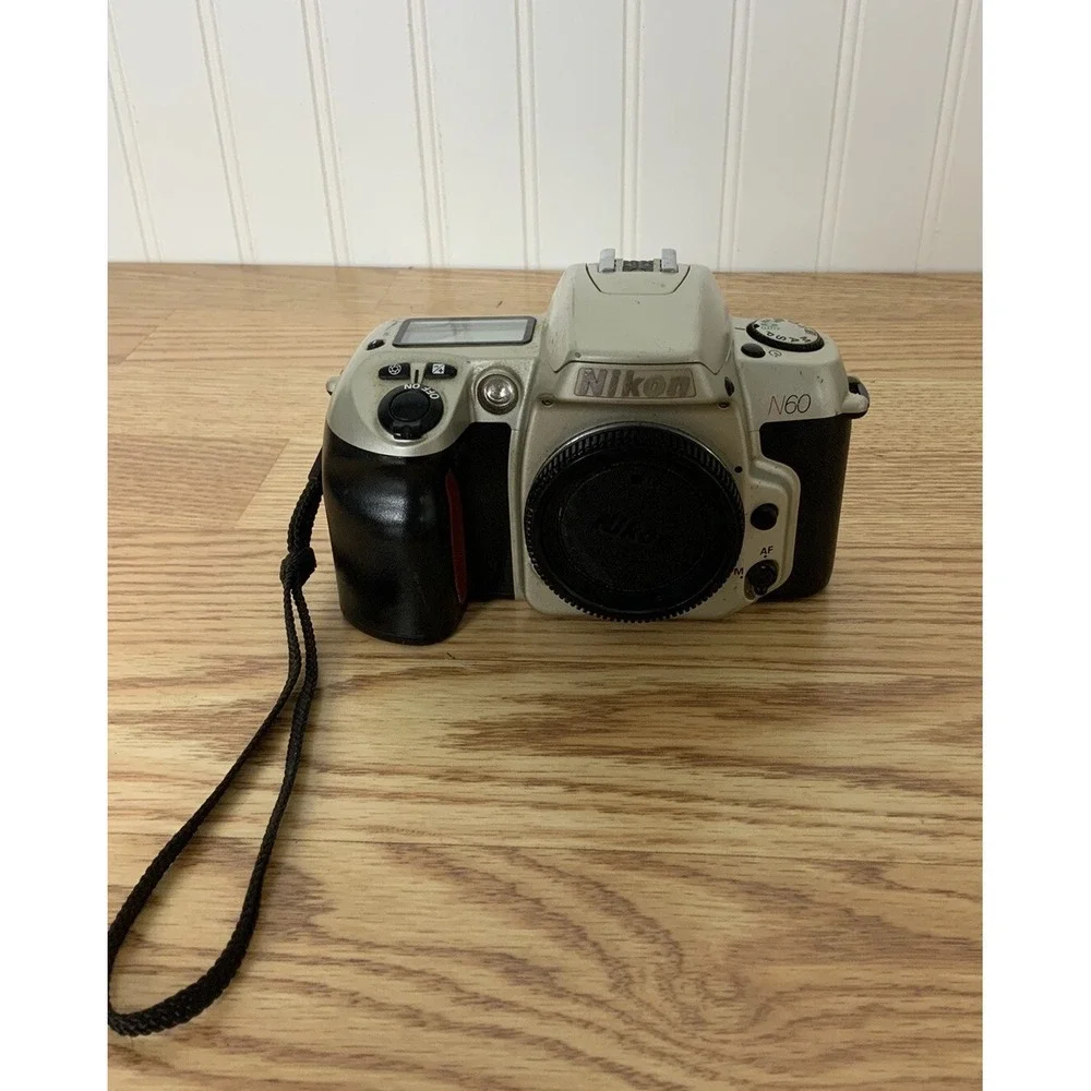 Nikon N60‎ 35mm SLR Camera Body Untested